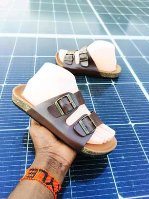Men open shoe's image 3