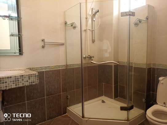 5 Bed Villa with En Suite at Kitusuru Rd image 18