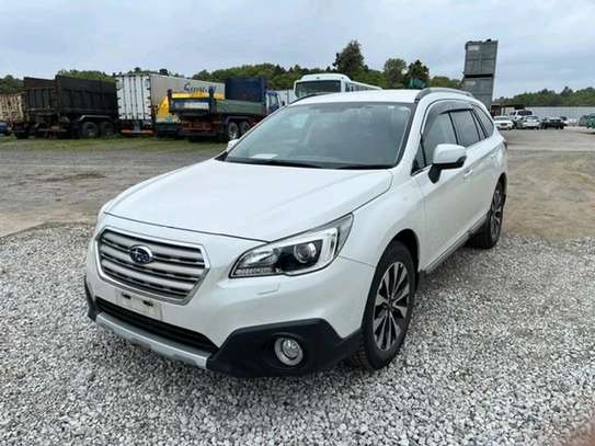 WHITE OUTBACK (HIRE PURCHASE ACCEPTED) image 1