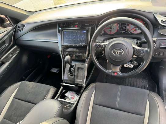 Toyota Harrier premium GR Black 2018 image 6