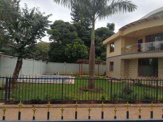 5 Bed Villa with En Suite in Lavington image 7