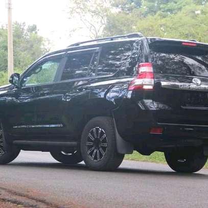 2014 Toyota Prado TX image 9