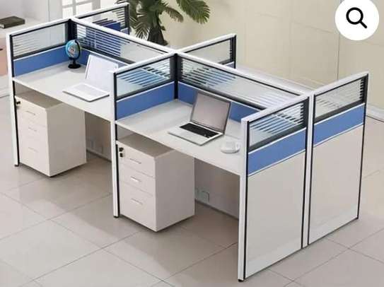 Modern office working station image 1