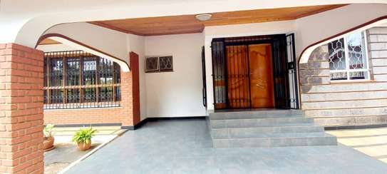 5 Bed House with Garage at Gigiri image 10