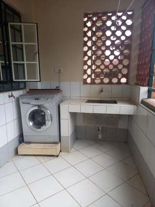 3 Bed Apartment with En Suite in Kileleshwa image 35