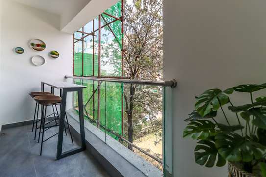 3 Bed Apartment with En Suite in Kilimani image 5