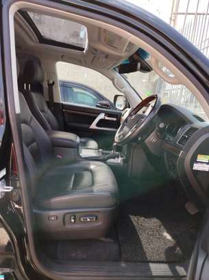 Toyota Land cruiser ZX V8 Black 2017 image 8
