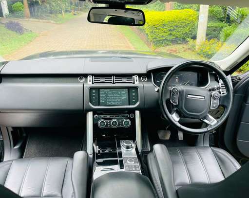 Range Rover Vogue image 4