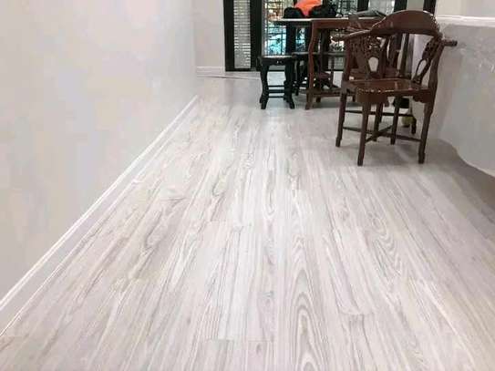 Laminate flooring image 7