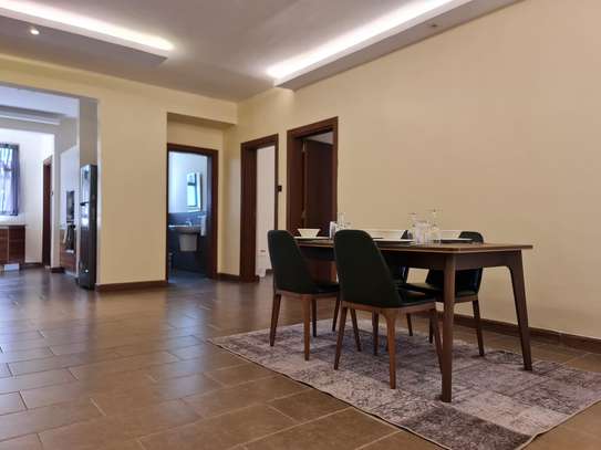 Serviced 2 Bed Apartment with En Suite in Spring Valley image 4