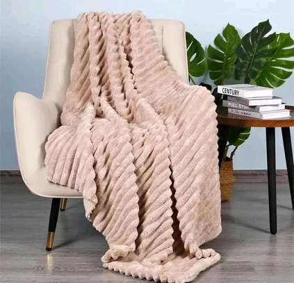 Quality heavy fleece blankets size 6*6 image 4