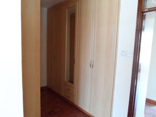 3 Bed Apartment with En Suite at Kilimani image 19