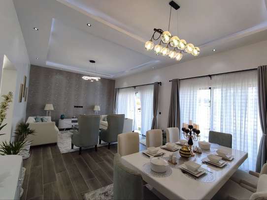 4 Bed Villa with En Suite in South C image 7