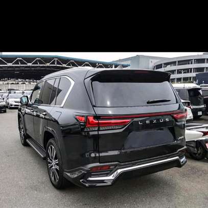 Lexus LX600 Black 2024 Petrol image 9