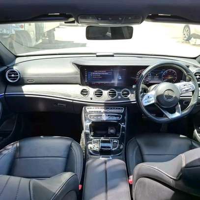 Mercedes Benz E200 Sunroof 2018 image 7