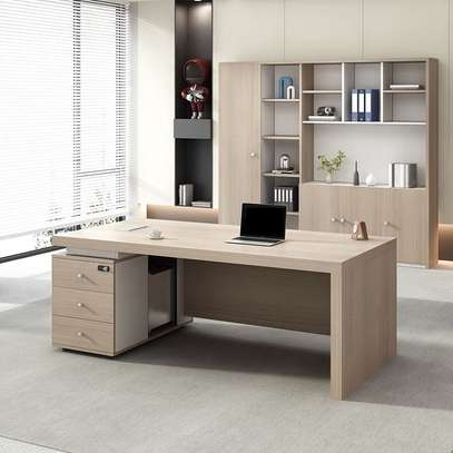 l-Shaped 1800mm Executive Desk image 3