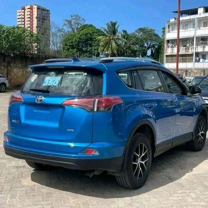 Toyota Rav4 blue 💙 2018  4wd image 2