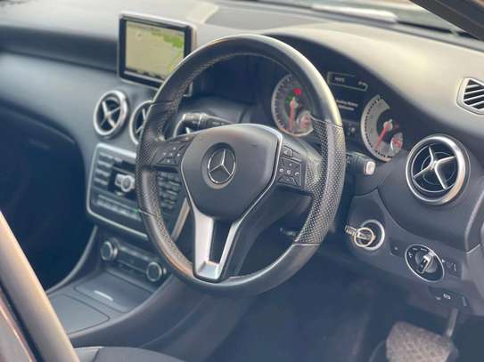 2015 Mercedes Benz A180 image 2