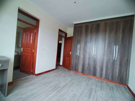 4 Bed House with En Suite in Thika Road image 17