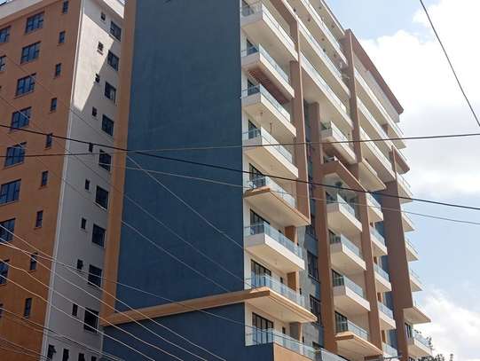 Studio Apartment with En Suite at Westlands image 1