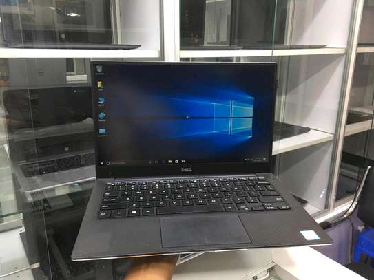 Dell XPS 9360 image 2