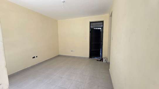 Warehouse with Parking in Eastern ByPass image 8