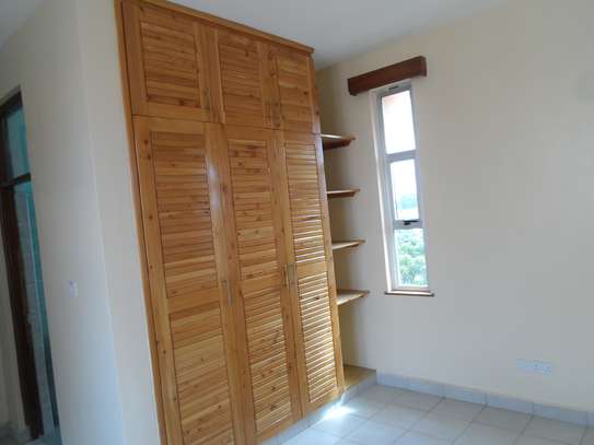 2 Bed Apartment with En Suite in Mtwapa image 4