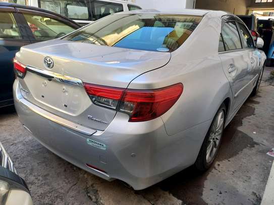 TOYOTA MARK X NEW SHAPE. image 3