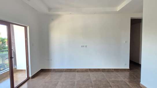 3 Bed Apartment with En Suite in Parklands image 16