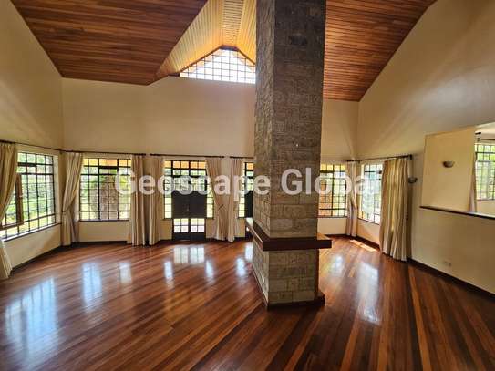 5 Bed House in Nyari image 14
