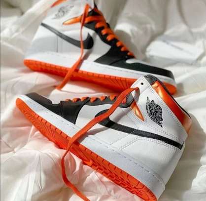 Jordan 1 Nike sneakers image 2