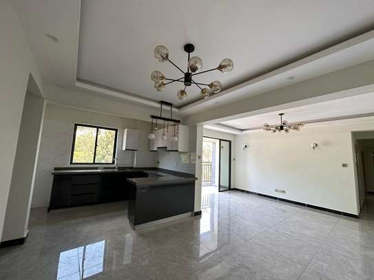 3 Bed Apartment with En Suite at Othaya Rd image 4