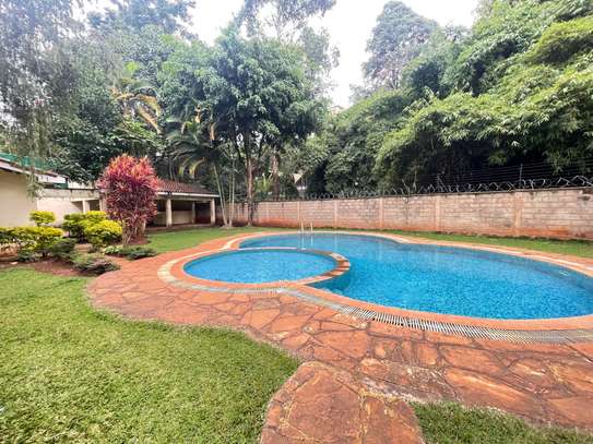 5 Bed Townhouse with Swimming Pool in Riverside image 4