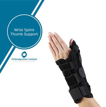 Wrist splint with thump support image 2