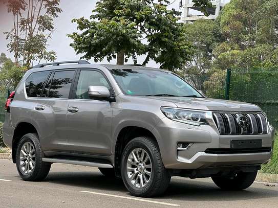 2021 Toyota Landcruiser Prado VX-L image 1