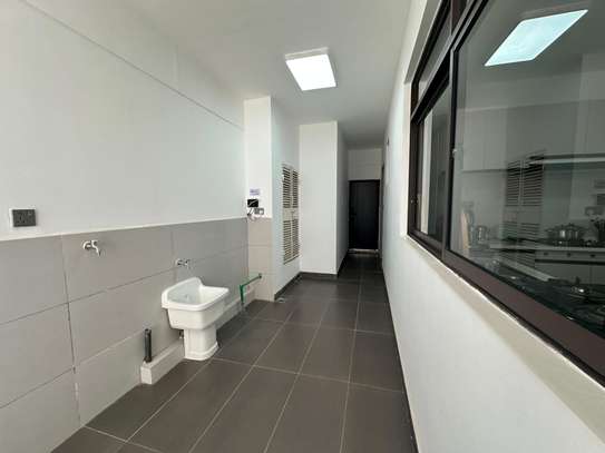 4 bedrooms + SQ For Sale in Kileleshwa, Nairobi image 3