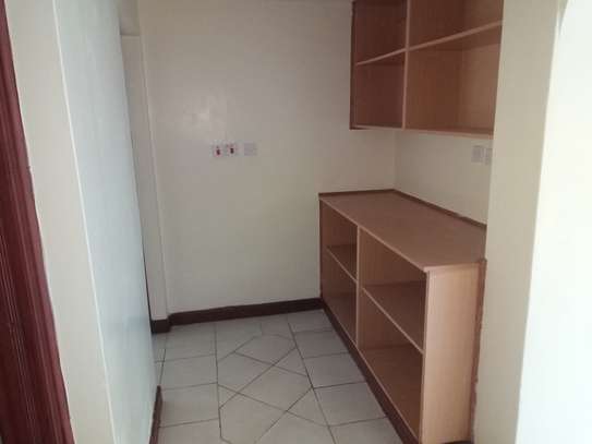 2 bedroom apartment for rent in Rhapta Road image 9