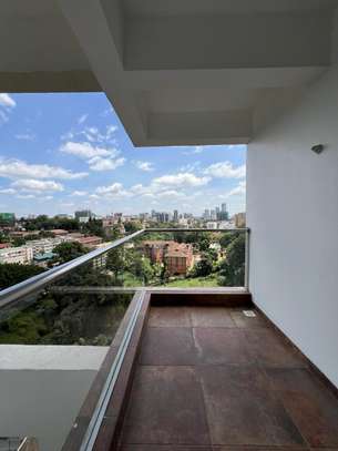 4 Bed Apartment with En Suite at Riverside Drive image 6