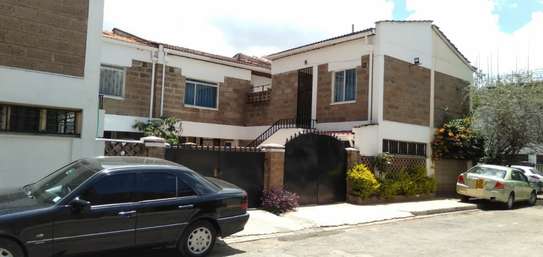 4 Bed Townhouse with En Suite at Kirichwa Road image 11