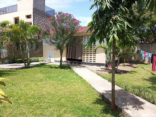 4 Bed Villa with Staff Quarters at Links Road image 6