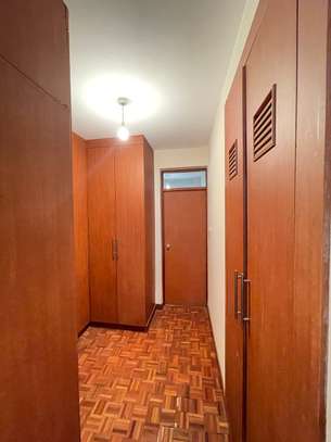 3 Bed Apartment with En Suite in Kileleshwa image 8