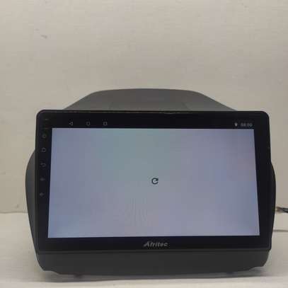 Transform with 10" Android Radio for Hyndai 1X35 2010 image 2