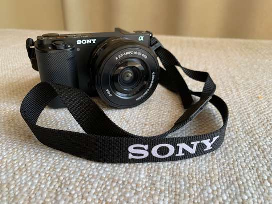 Sony ZV-E10 Full Mirrorless Camera Vlogging Kit image 8