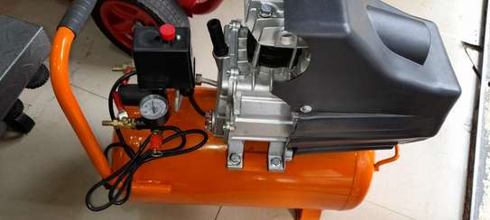 Dera electric Air Compressor 2.5HP 25Ltrs image 4