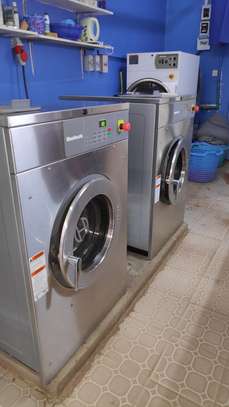 Commercial Washing Machine 14 Kg - Huebsch image 4