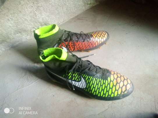 Magista nike sport boots. image 2