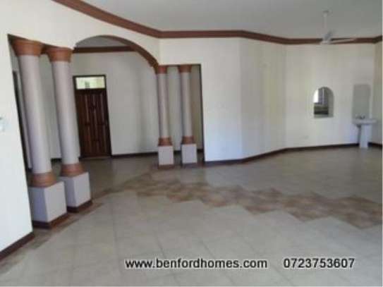 Furnished 3 Bed Apartment with En Suite at Area image 21