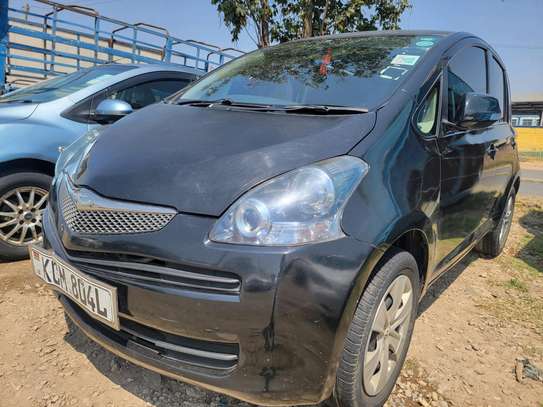 Toyota Ractis 1500cc image 2