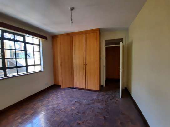 3 bedroom apartment for sale in Rhapta Road image 9