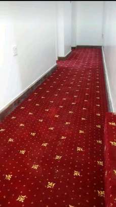 Wall to wall carpets, executive carpeting image 1